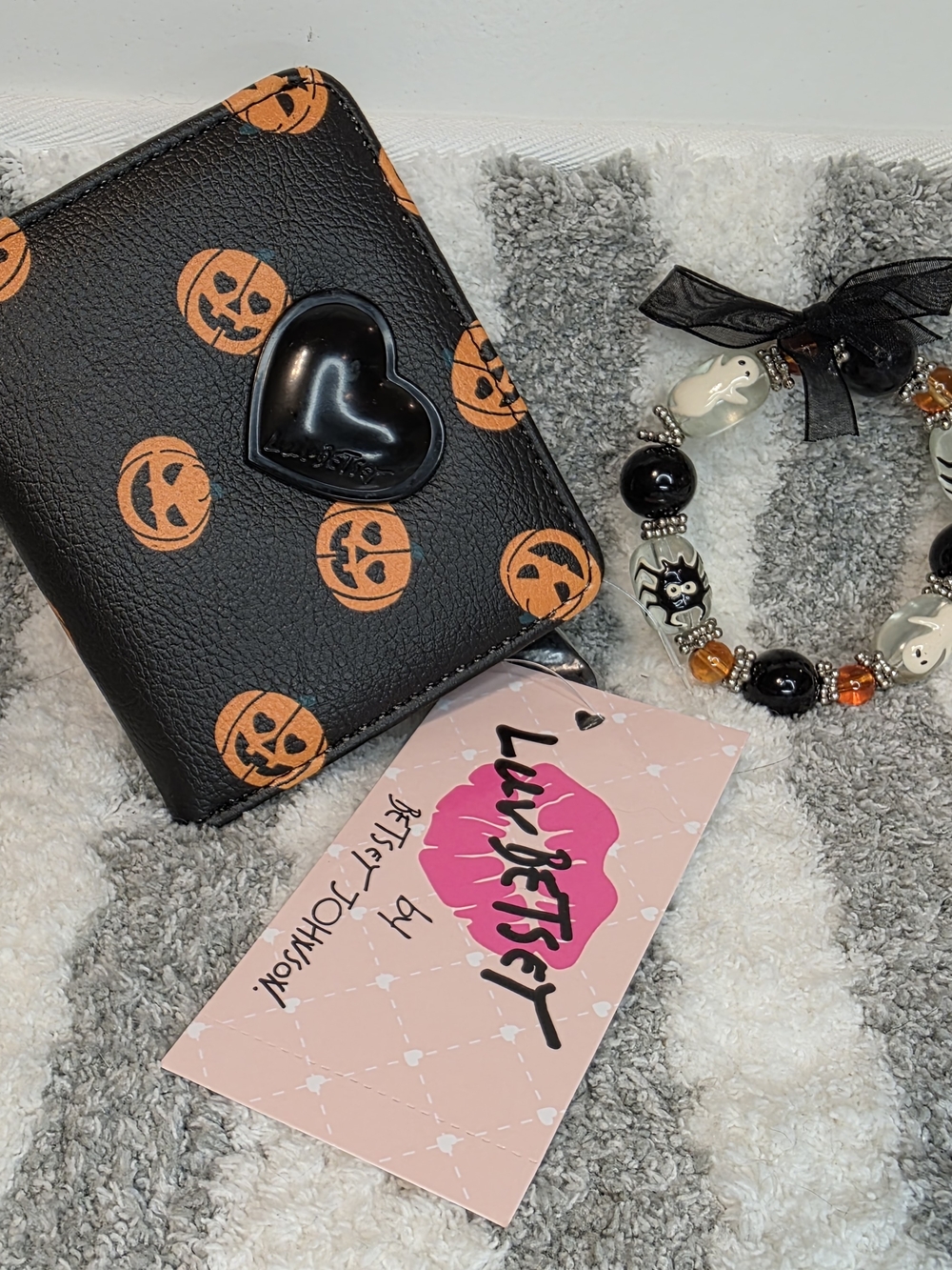 Luv Betsey NWT Halloween Pumpkin Wallet— Handmade Bracelet Black & Orange
